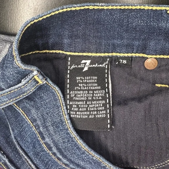 7 for all mankind Jean shorts - Picture 4 of 4